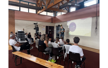 🤳🏻Prévention sur les dangers du 𝗻𝘂𝗺𝗲𝗿𝗶𝗾𝘂𝗲𝘀 – Retour sur une après-midi d’échanges et de sensibilisation